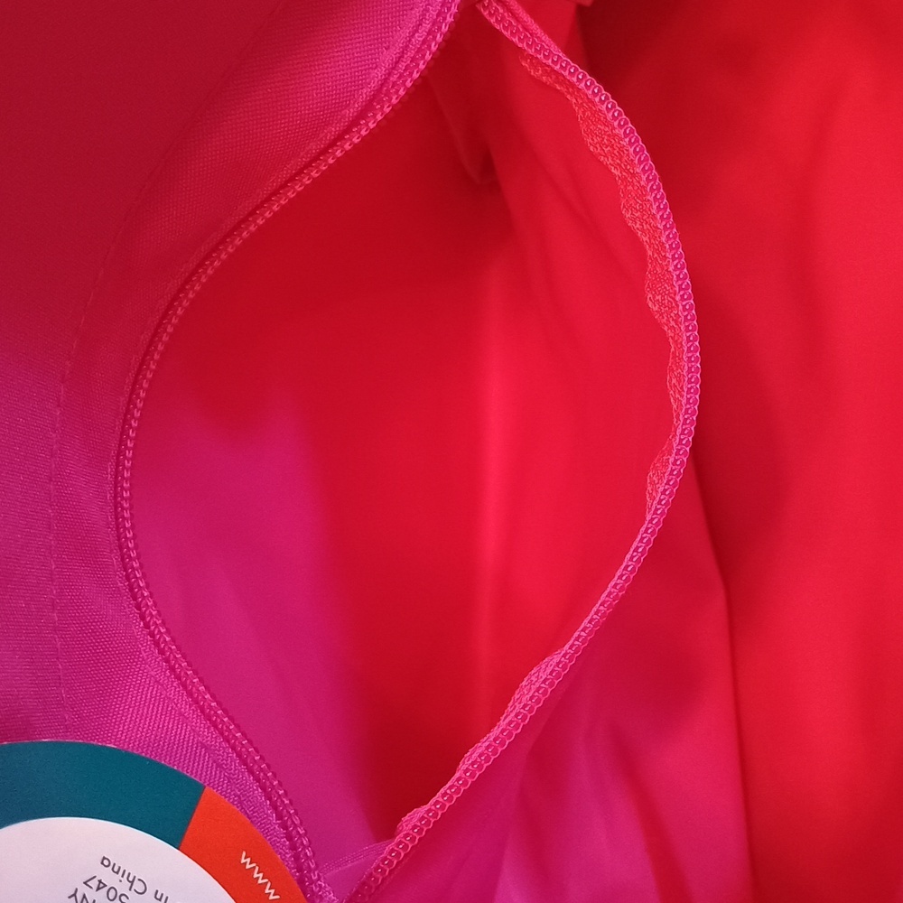 Woman's Milano Tote Series Vibrant Pink with Green Handles- Brand New With Tags! - Picture 7 of 9